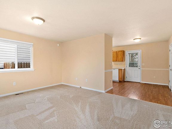 4th image of 686 Lavastone Ave