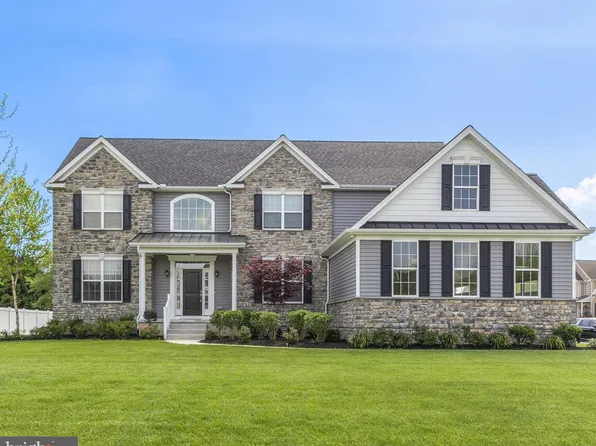 18 Chucker Xing, Dover, DE 19904