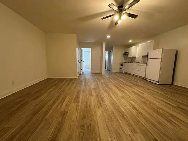 1 bed, 1.0 bath, 700 sqft, $1,300 — Photo 2