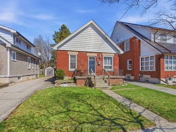 110 Saint Julien St, London, ON N5Z 2M7