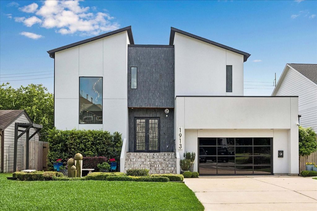 1913 Du Barry Ln - Property Image