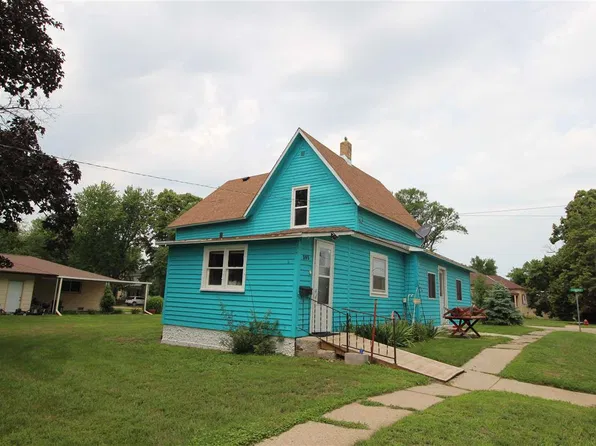 305 S Smith St, Pierce, NE 68767