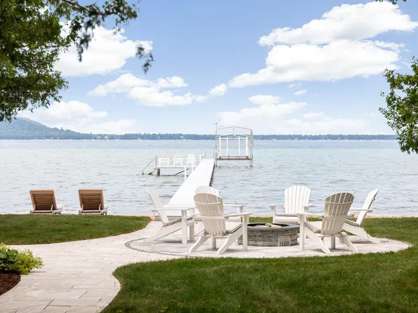 4902 W Whispering Pines Ln, Glen Arbor, MI 49636