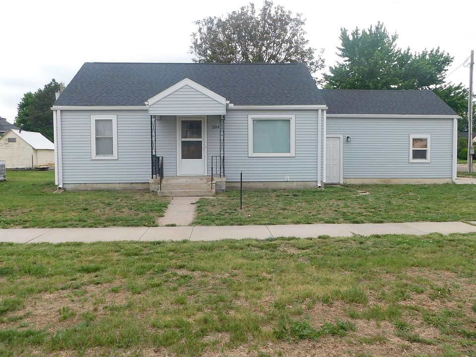1st image of 204 Willard Ave