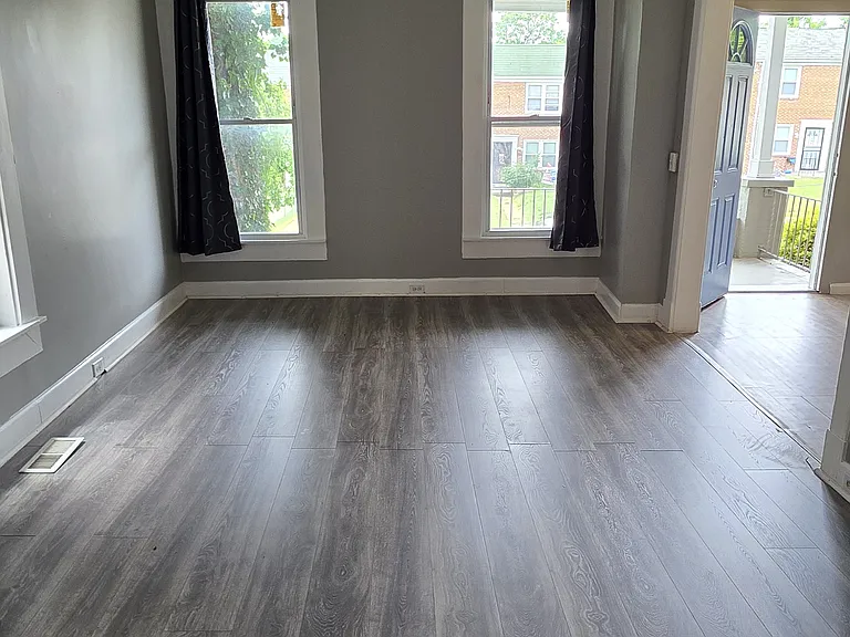1075 Ellicott Dr — Photo 2