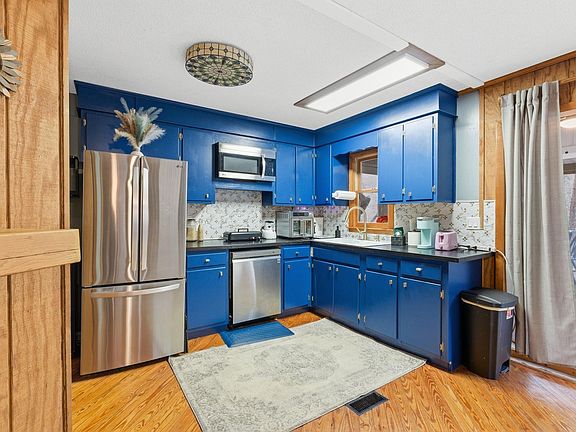 3rd image of 215 Nature Ln