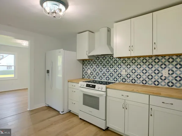 1800 Westgate St, Chesapeake, VA 23324