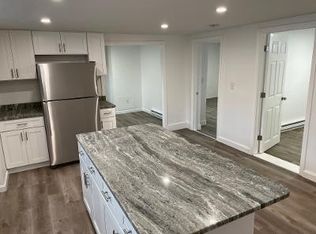 10-12 John St APT B, Cumberland, RI 02864