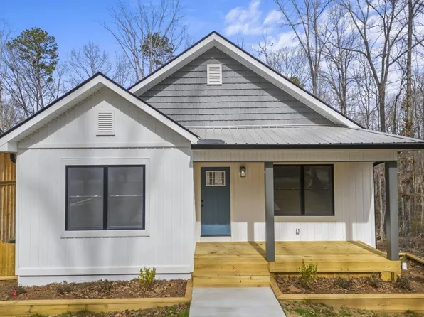 234 Lake View Dr, Lavonia, GA 30553