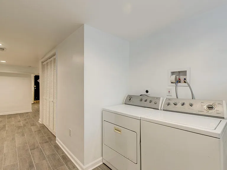 4021 Howland St — Photo 26