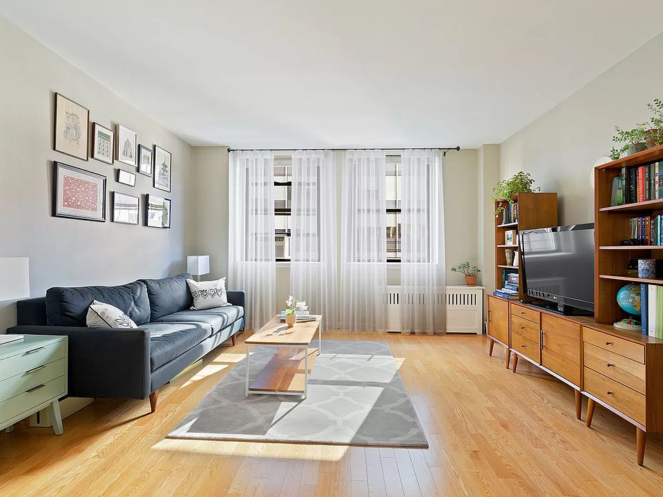 1st image of 75 Livingston St APT 4B