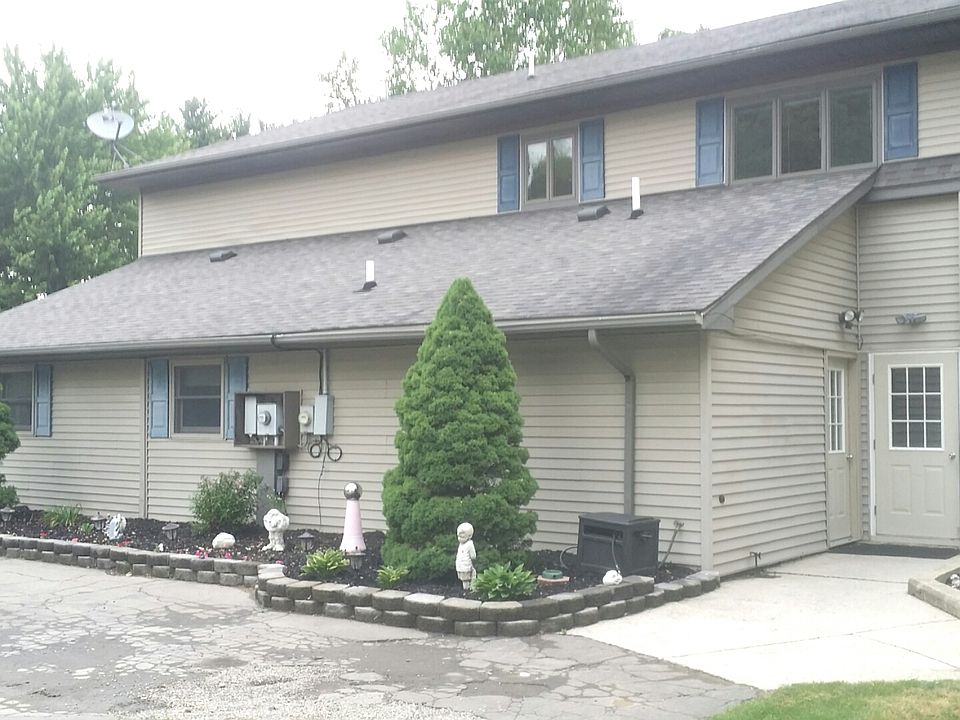 1st image of 16 Hannah Ave