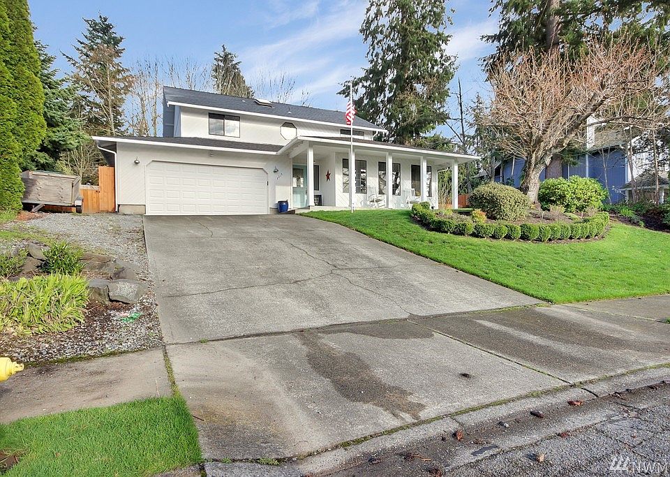 1st image of 3215 30th Ave SE