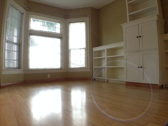 Livingroom-Bay Window_02032015