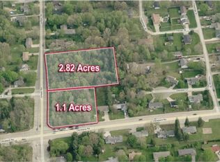 52886 Juniper Rd, South Bend, IN 46637