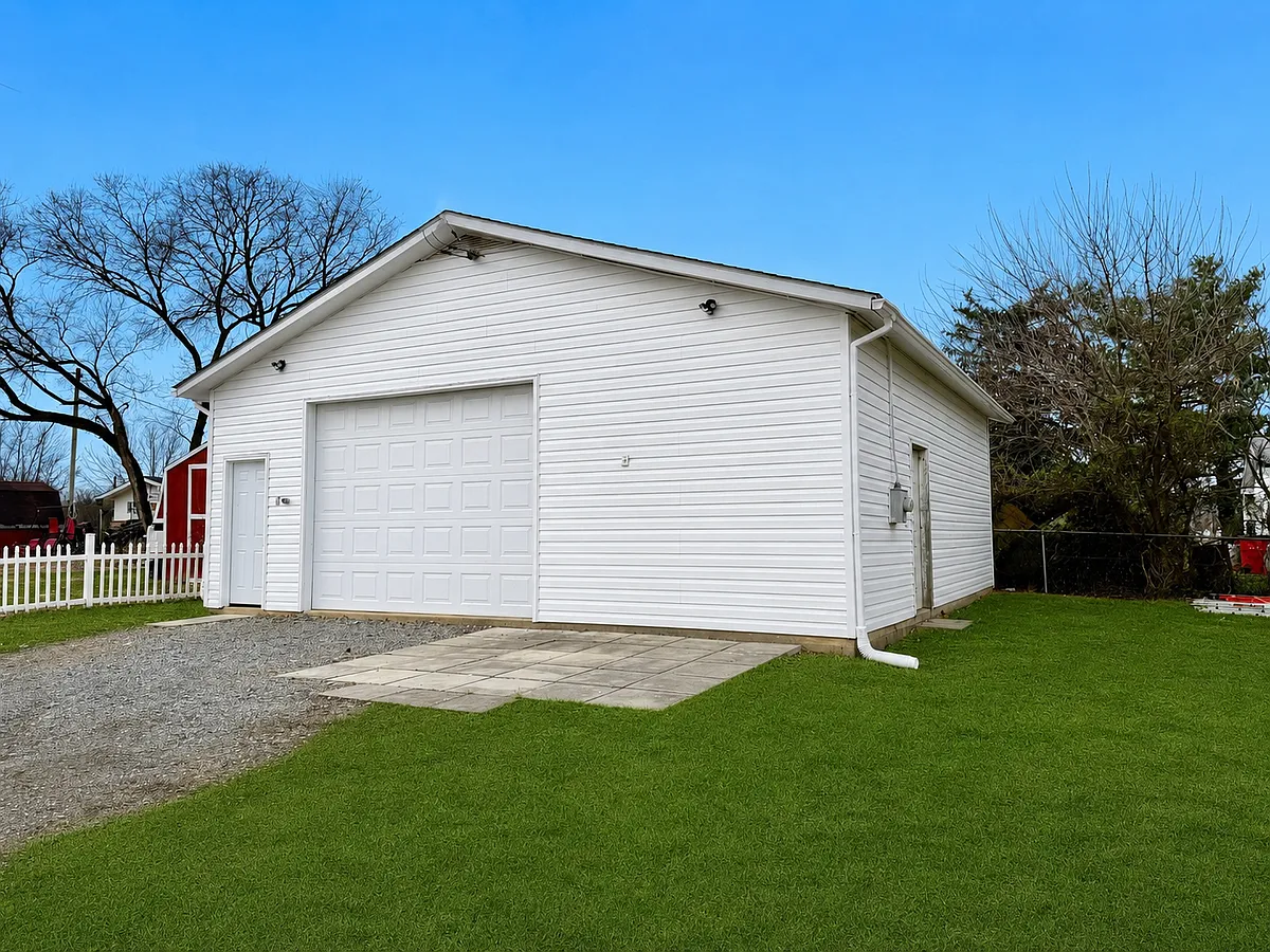 Building Photo - 28 Amandas Way