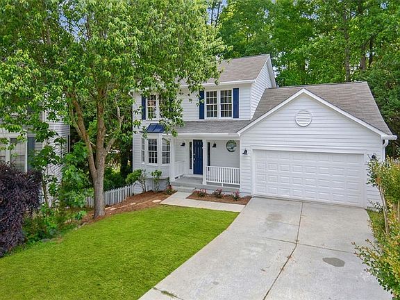 2nd image of 160 Beaverwood Ln