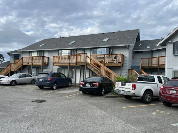 800cres, 800 Crescent Way #800-F, Arcata, CA 95521