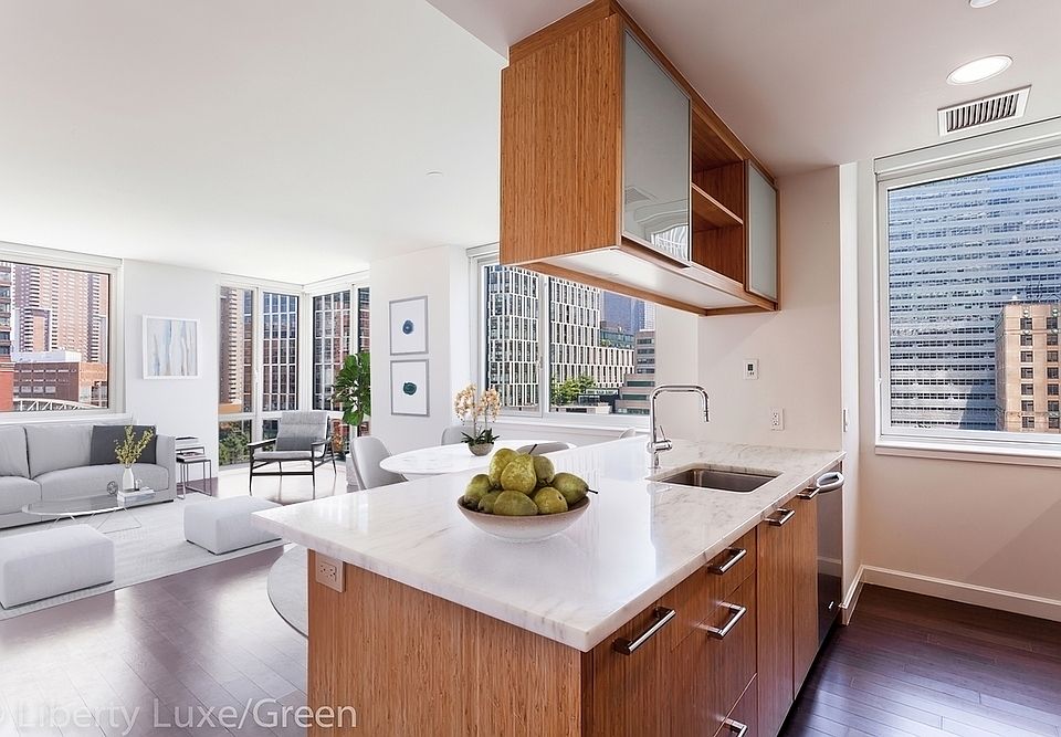 1st image of 200 N End Ave APT 5Q