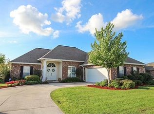 115 Lac Cypriere Dr, Luling, LA 70070