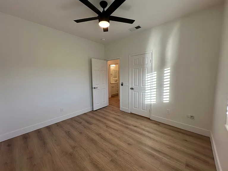 1523 Clifftop Ave — Photo 40
