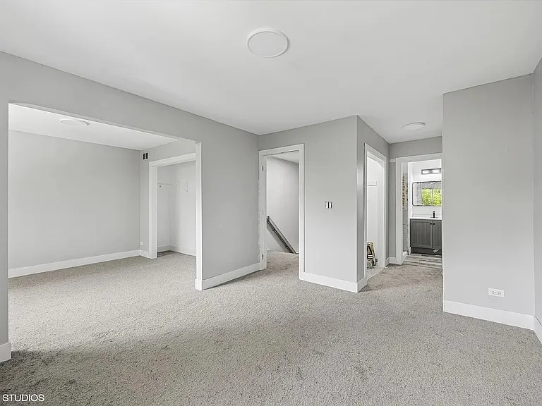 1130 Sandpiper Ct #1130 — Photo 8