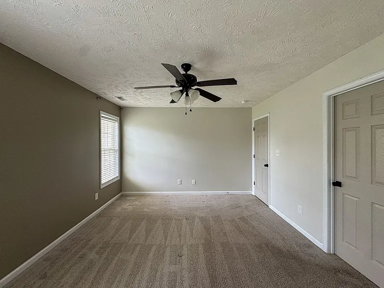 1608 Kershaw Loop — Photo 12