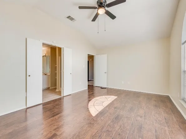 (undisclosed Address), Midlothian, TX 76065