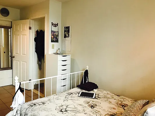 Rented by City Connections Realty | media 5