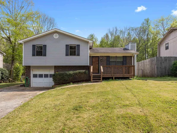 1312 McCravy Ln, Mount Olive, AL 35117