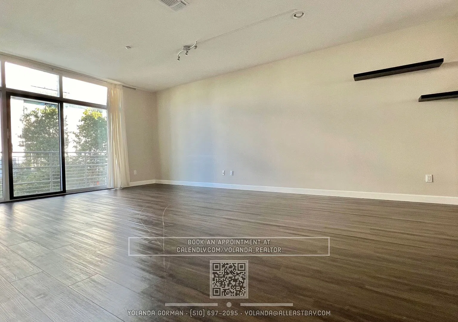 Contemporary Townhouse Living at Its Finest — Photo 2