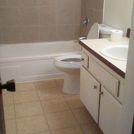 Main bathroom