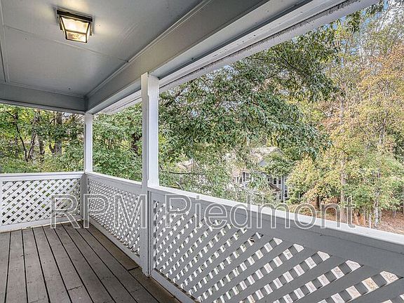 5th image of 3901 Riverlook Pkwy SE Unit 201