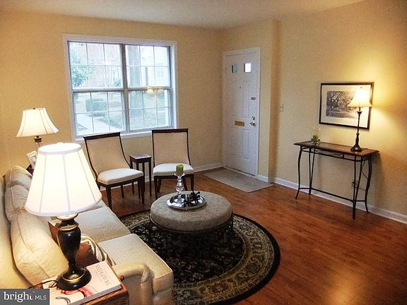 4th image of 2731 S Walter Reed Dr Unit C