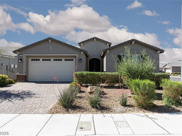1639 Dire Wolf Ave — Photo 2