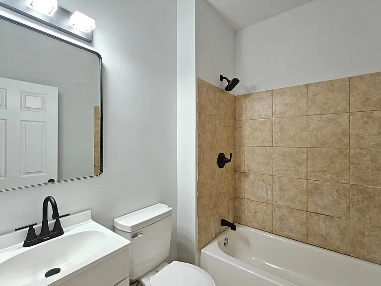 344 N Redfield St — Photo 12
