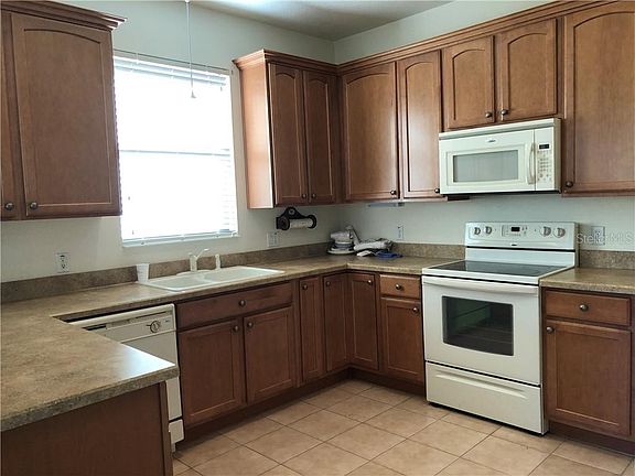 2nd image of 185 Los Gatos Pl