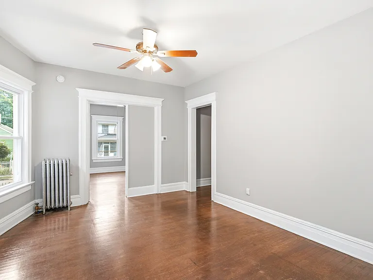 228 Duane St #1 — Photo 8