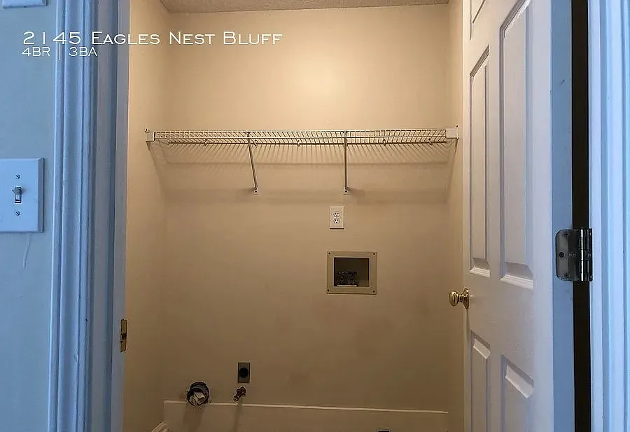 Building Photo - 2145 Eagle Nest Blf