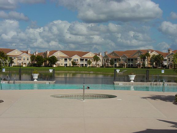 3rd image of 1750 Concordia Lake Cir Unit 101