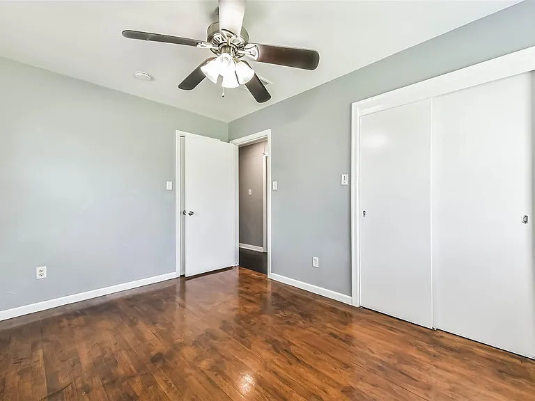 938 Vivian Ave — Photo 16