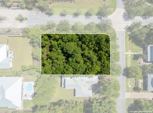 7 W Grizzly St, Freeport, FL 32439