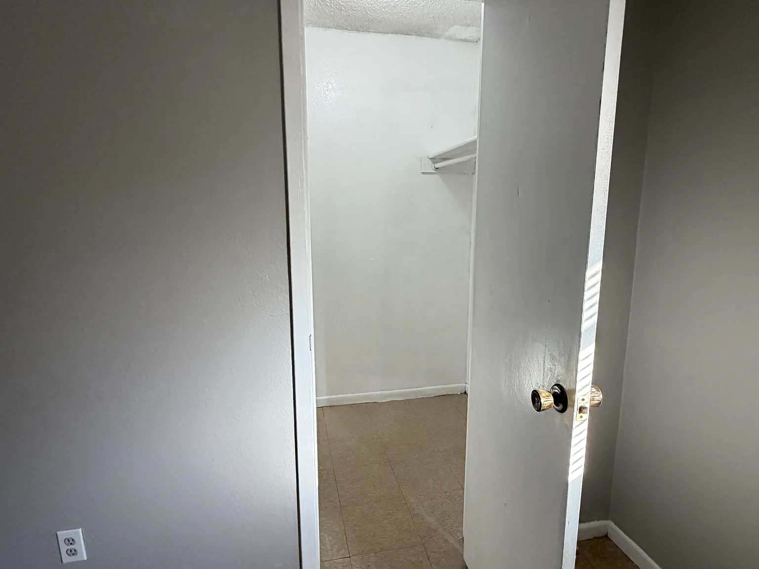 2 bed, 845 sqft, $1,095 — Photo 2