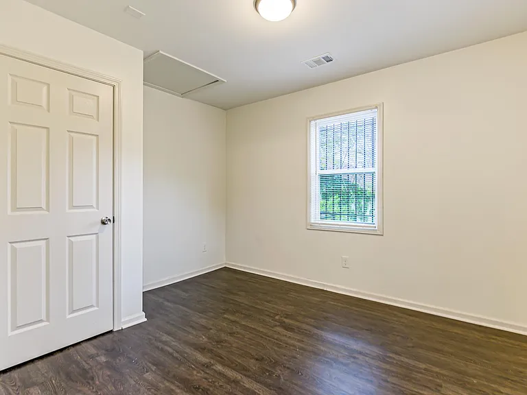 937 Lawton St SW — Photo 20