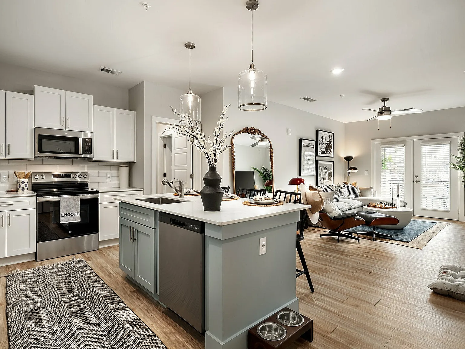 Encore Luxury Residences — Photo 1