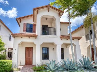3770 NW 84th Way, Hollywood, FL 33024