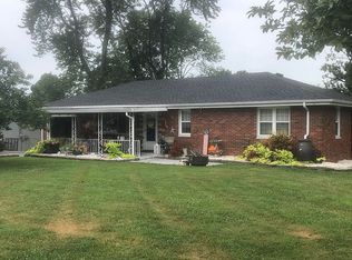 901 Illinois Ave, South Roxana, IL 62087