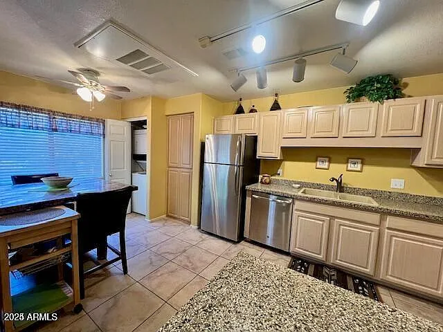 15151 N Frank Lloyd Wright Blvd — Photo 4