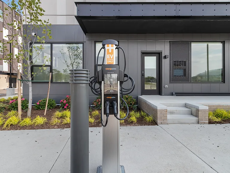 Lafayette West Apartments — Photo 14
