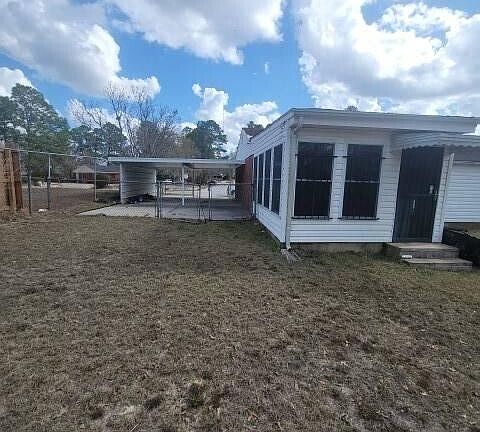 5th image of 3649 Madrid Dr N